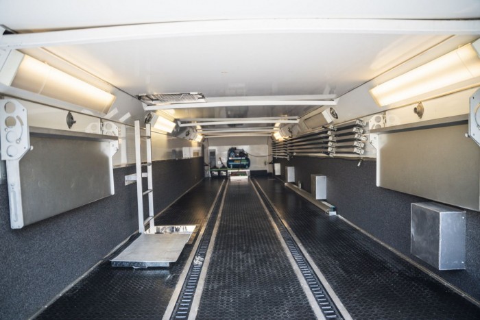 Guruló luxusbázis autóversenyzéshez, egyenesen az Egyesült Államokból 9 | Vezess Guruló luxusbázis autóversenyzéshez, egyenesen az Egyesült Államokból 9