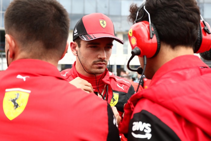 F1: Leclerc magyarázatot követel a Ferraritól