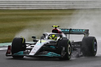 F1: Hamiltonék elkenődtek, nem ezt várták