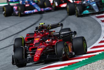 F1: Nem fér bele az újabb harc Leclerc-ék között