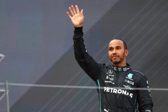 F1: Lecseréli Hamiltont a Mercedes