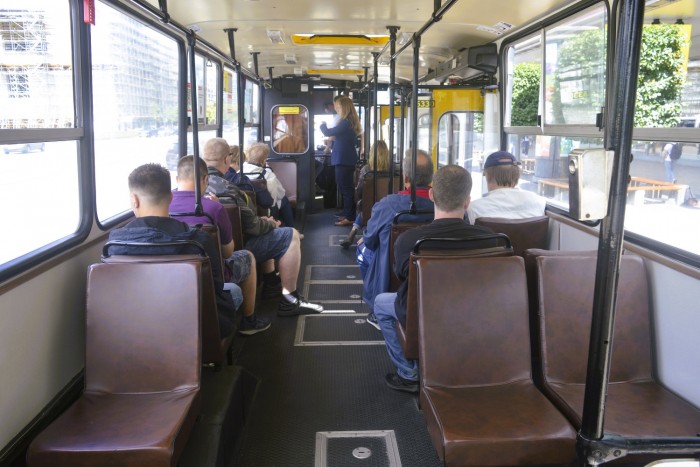 Újra suhannak Ikarusok a felhőkarcolók között 2 | Vezess Újra suhannak Ikarusok a felhőkarcolók között 2