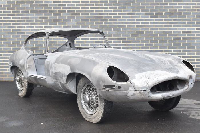 2500 óra alatt született újjá a brit ikon 7