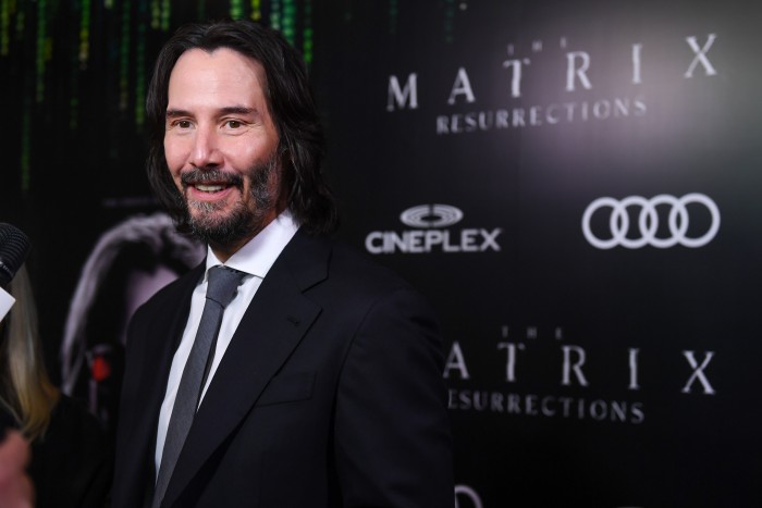 F1-es dokusorozatot készít Keanu Reeves
