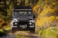 Veterán versenyautót épít a Land Rover 22