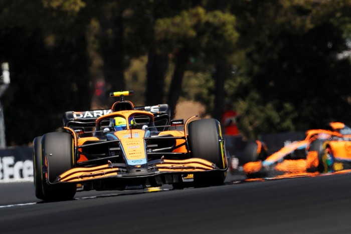 Önkéntesen szomjazik a Forma-1-es pilóta