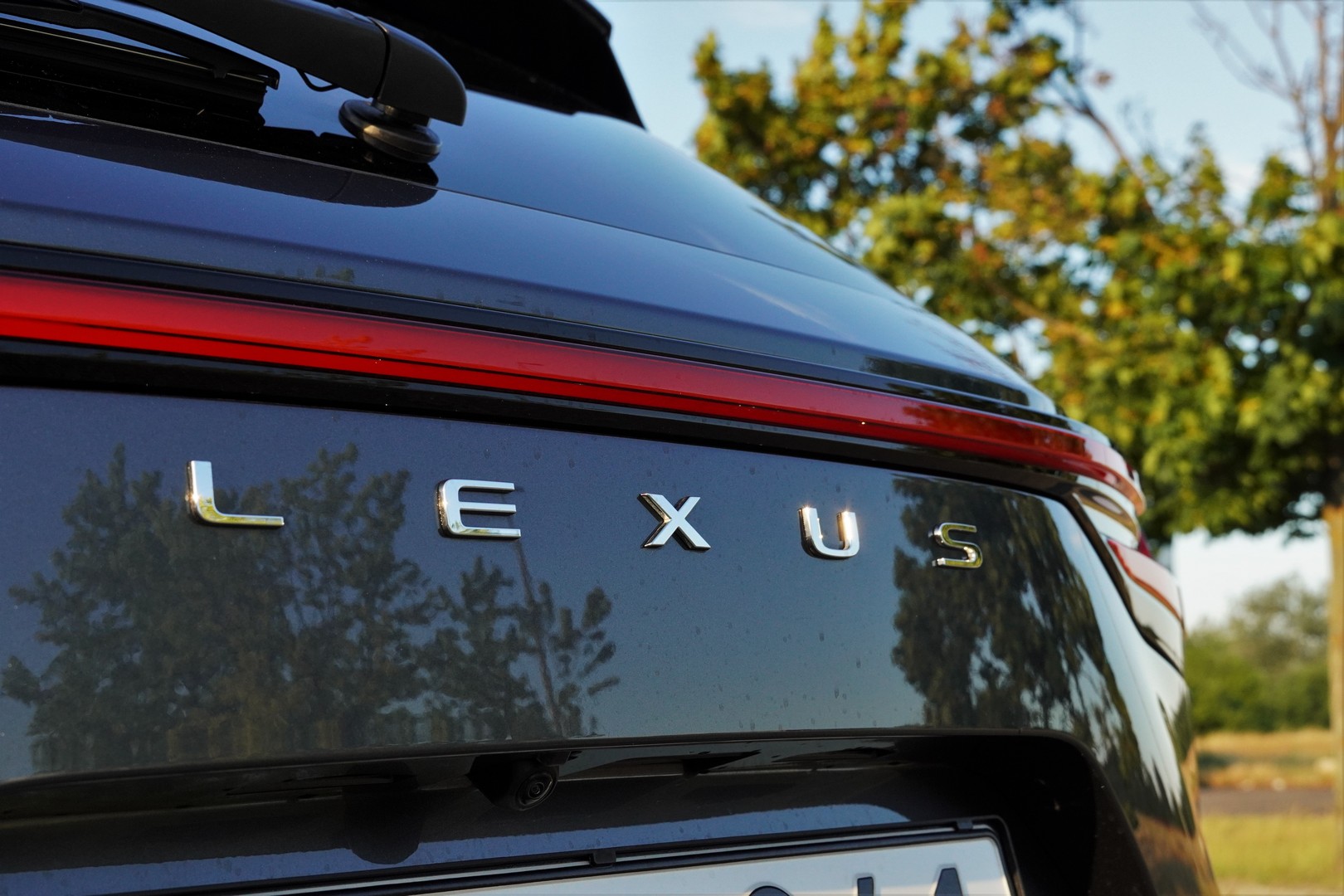 Második nekifutásra, teljes siker? – Itt az Lexus NX 16
