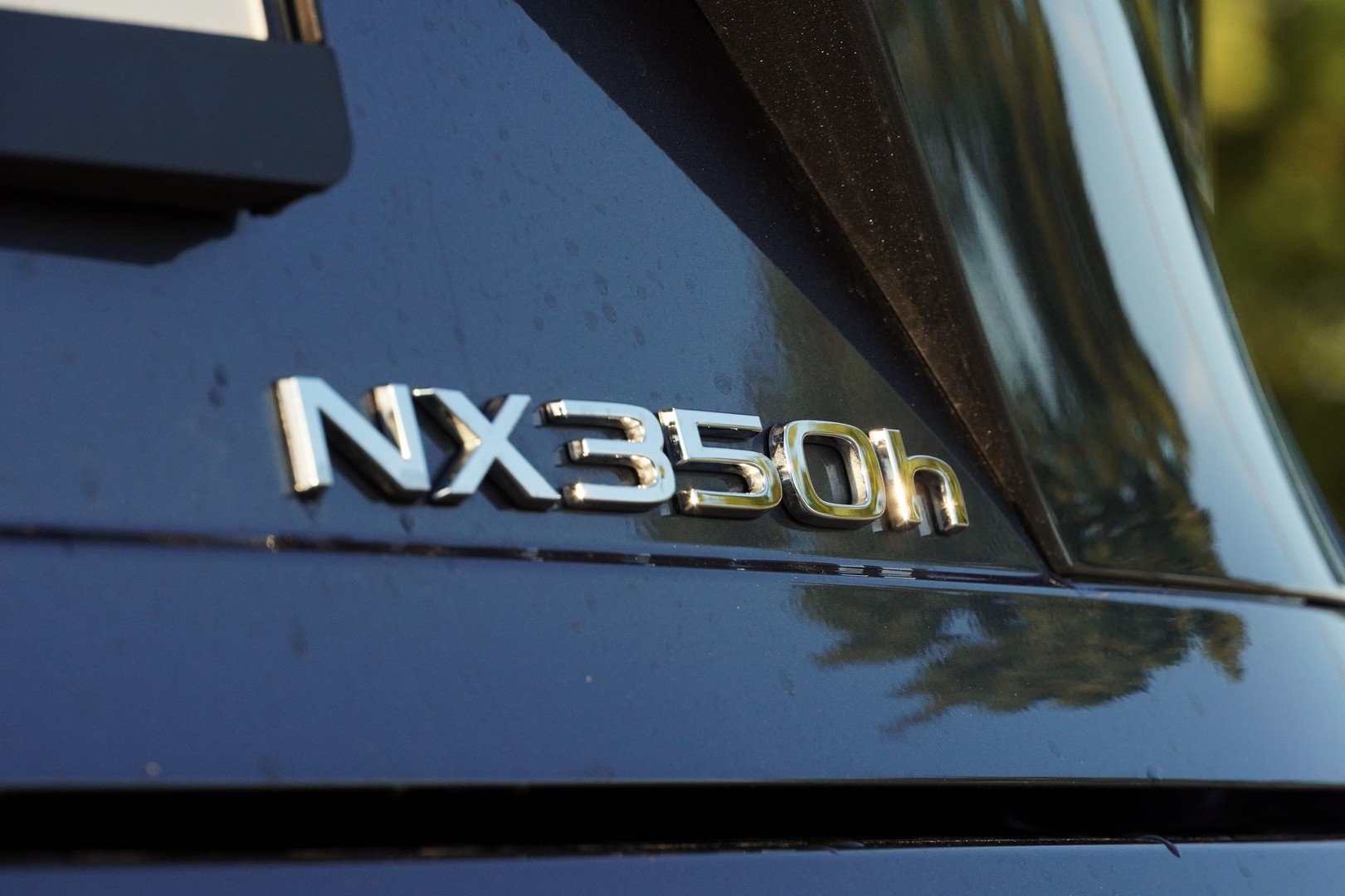 Második nekifutásra, teljes siker? – Itt az Lexus NX 17