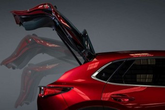 A Mazda megoldja a modern autók egy idegesítő szokását