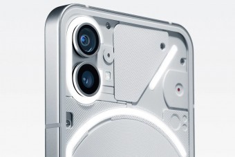 Félig átlátszó telefont mutattak be