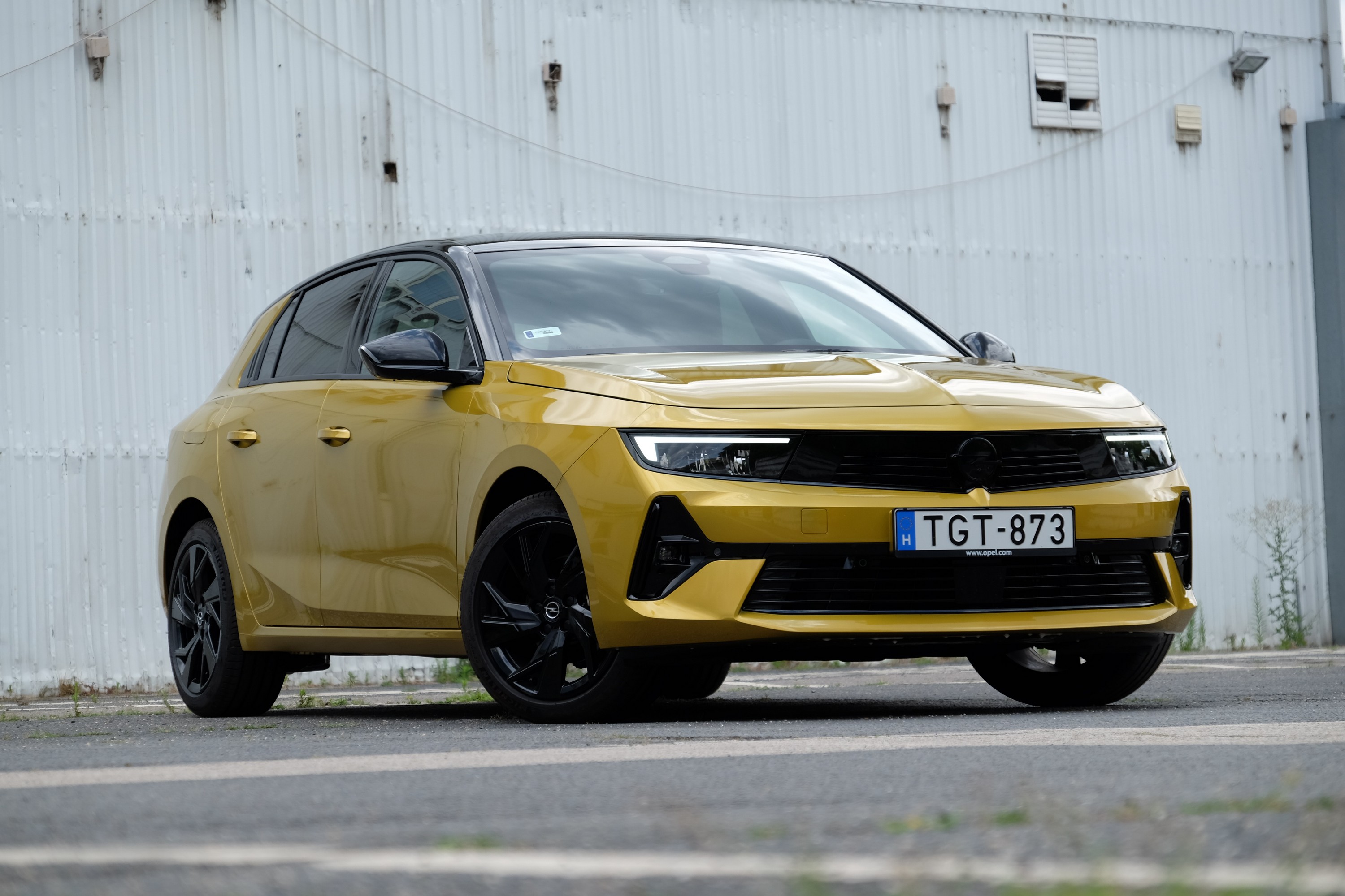 31 évesen a legjobb formában? – Teszten az új Opel Astra 6