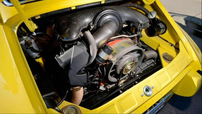 Legendáé volt ez a Porsche, most bárki viheti 6