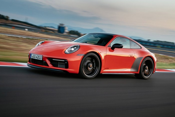 Kaphatók-e sportautók 2035 után? 1