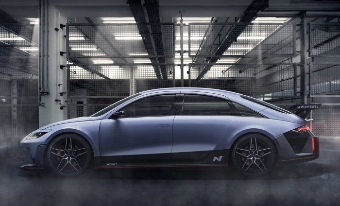 Ezeket a dögös sportkocsikat nem benzin hajtja 7