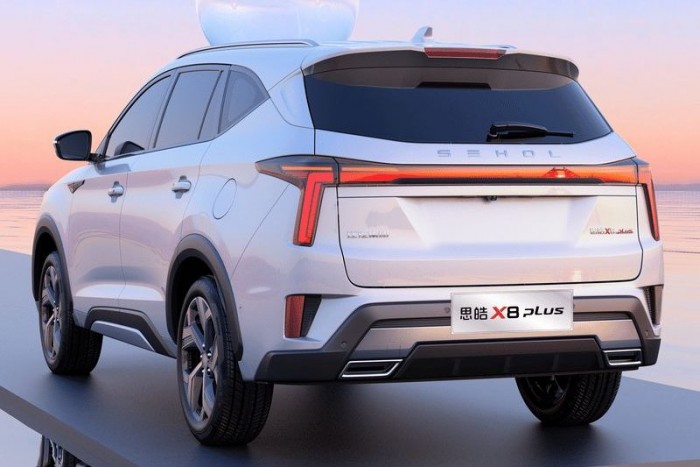 Rém vicces névvel érkezik egy családi járgány 6 | Vezess Rém vicces névvel érkezik egy családi járgány 6