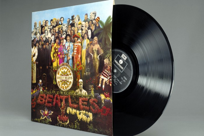 700 milliót fizettek ezért a régi-új dalért 1