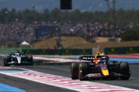 F1: Számítógépes hiba miatt bukta a dobogót a Red Bull 1