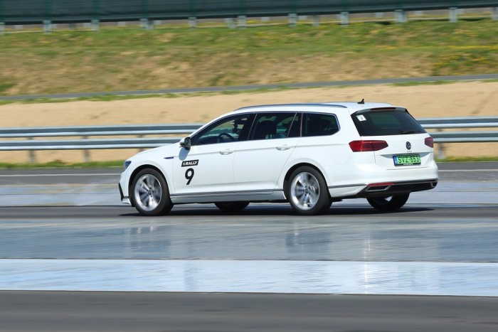 Ilyen Volkswagen nem lesz már – VW Passat GTE 66 Ilyen Volkswagen nem lesz már – VW Passat GTE 66