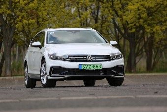 Ilyen Volkswagen nem lesz már – VW Passat GTE