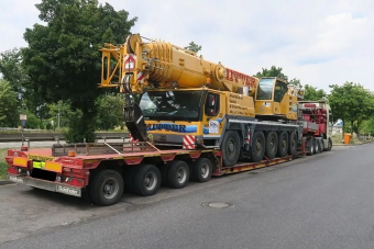 Óriási bírságot kapott a túlsúlyos szállítmánnyal trükköző kamionos