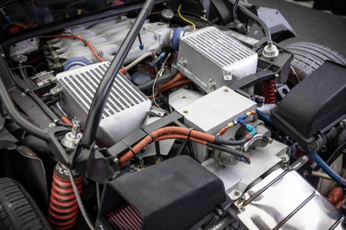 Eladó az egyik legbrutálisabb Ferrari F40, közel 1000 lóerővel 5