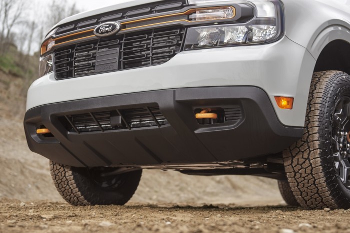 Felkeményítették a Ford puhány kisteherautóját 7