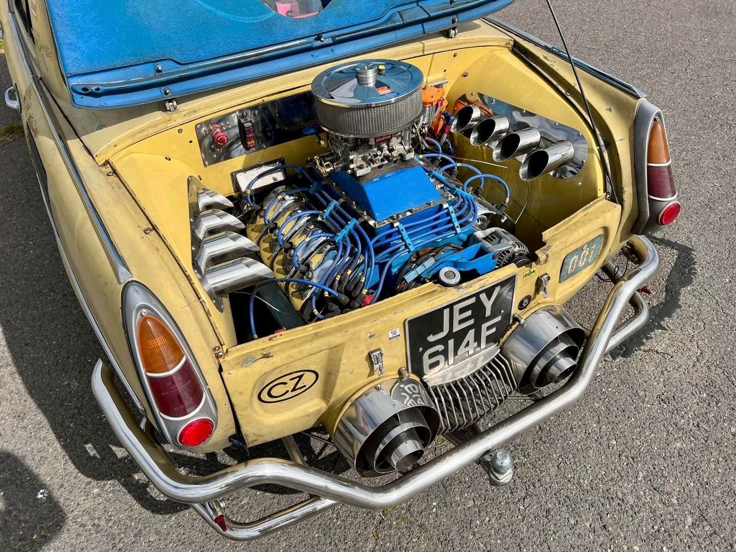 V8-as vadállat lett az öreg Škodából 4