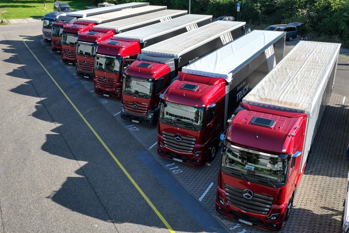 Fotel is van az új Merciben 13 | Vezess Fotel is van az új Merciben 13