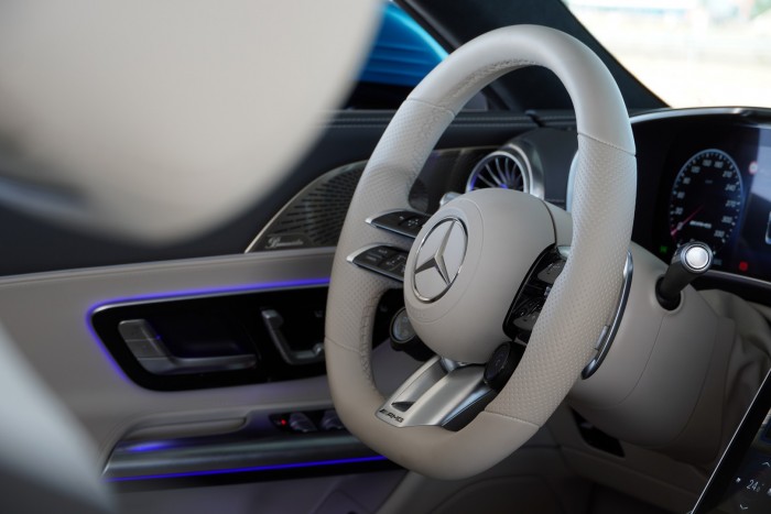 Benzinzabálók a jövőnkért – BMW M850i és Mercedes-AMG SL 55 105 Benzinzabálók a jövőnkért – BMW M850i és Mercedes-AMG SL 55 105