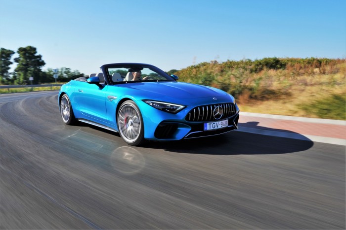 Benzinzabálók a jövőnkért – BMW M850i és Mercedes-AMG SL 55 104 Benzinzabálók a jövőnkért – BMW M850i és Mercedes-AMG SL 55 104