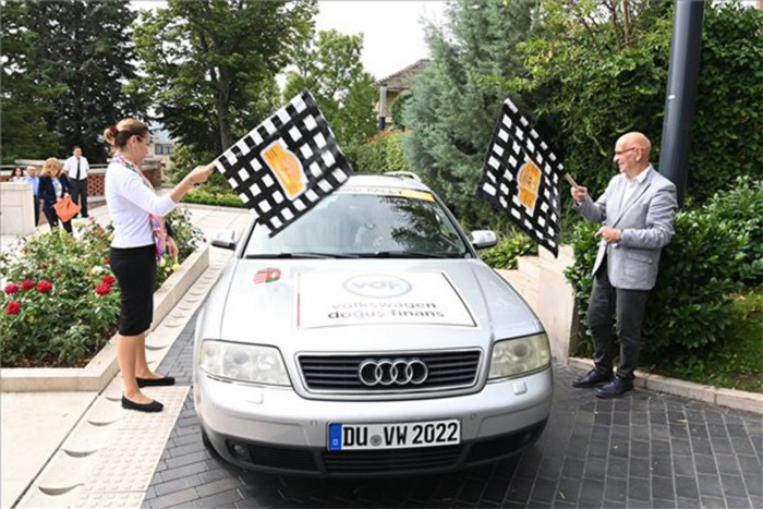 9100 km-es verseny startolt el Budapestről