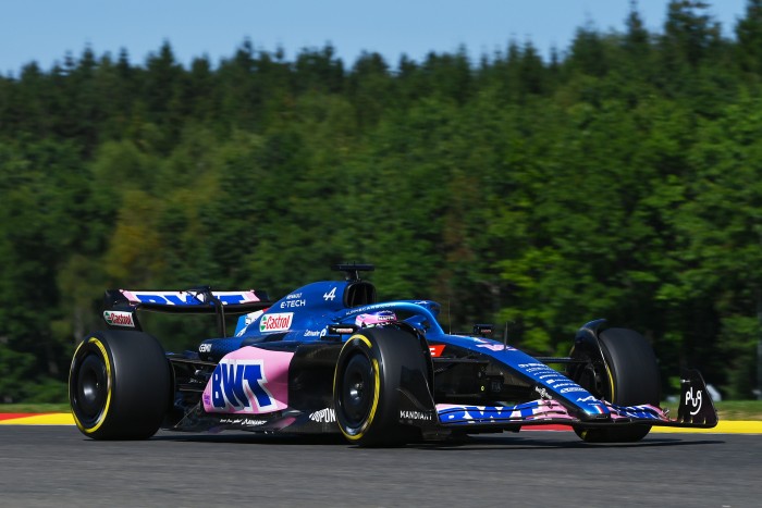 F1: Alonso kinevette a Ferrarit