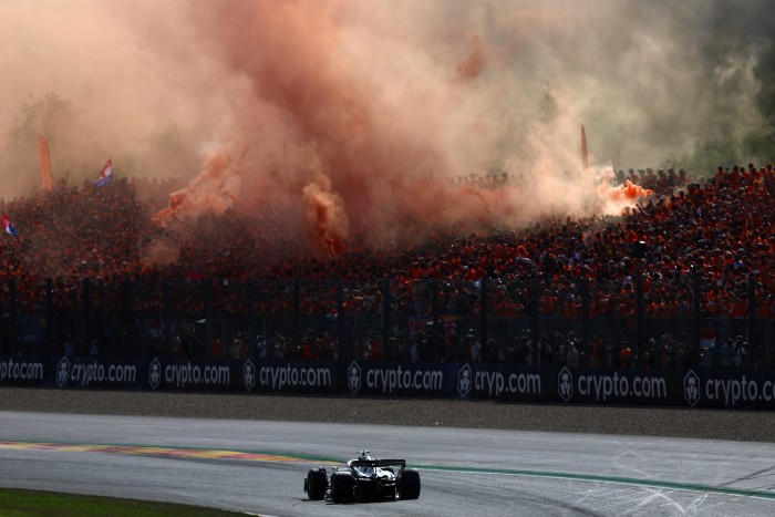 F1: Külön engedéllyel igazolhat pilótát a Red Bull