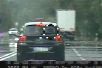 90-nel lehetett volna menni, nagyon nem ennyit mért a traffipax Kecskeméten