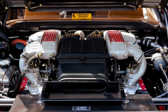 Nincs ennél elegánsabb Ferrari a 80-as évekből 2 | Vezess Nincs ennél elegánsabb Ferrari a 80-as évekből 2