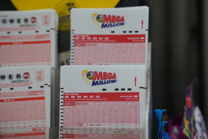 Veszni hagyhatják a világrekorder lottónyereményt