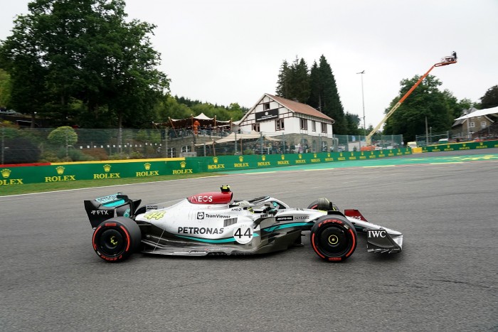 F1: Hamilton padlót fogott a lemaradásuktól