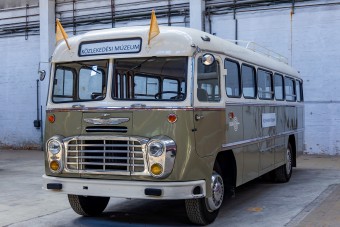 Legendás Ikarusokat mutatnak be a hétvégén