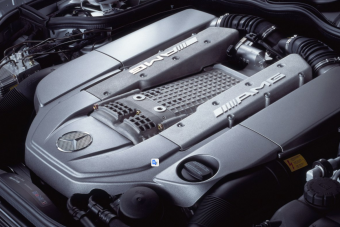 Ennyit megy padlógázon a brutális AMG-Mercedes, amiből kiszedték a limitert