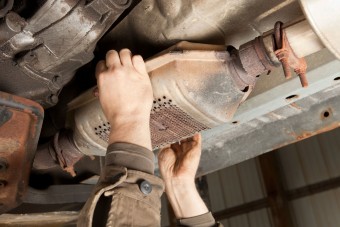 Óriási fogás, lecsaptak a katalizátortolvajokra