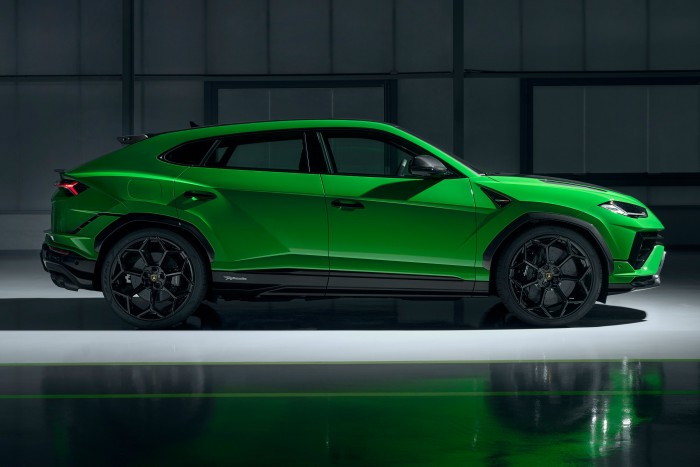 Ha földúton száguldoznál, ez a te autód 7