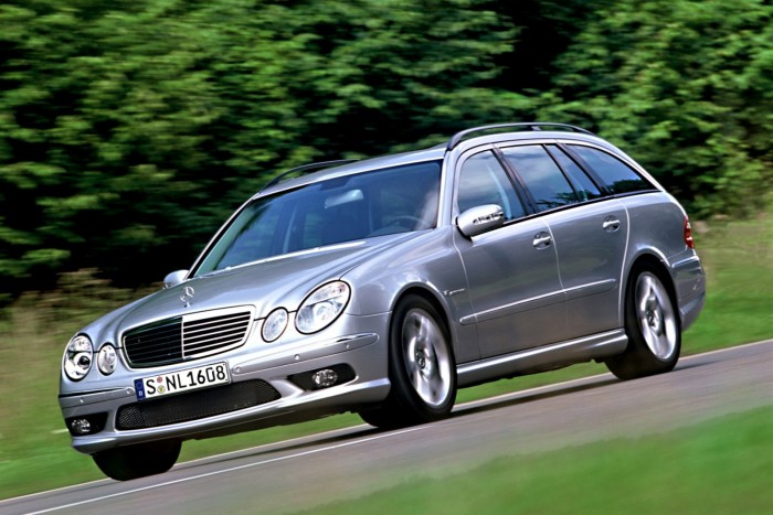 Ennyit megy padlógázon a brutális AMG-Mercedes, amiből kiszedték a limitert 2