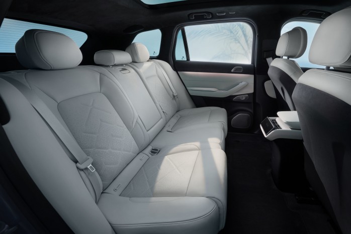 4,0 mp alatt gyorsul 100 km/órára ez a terepjáró 8