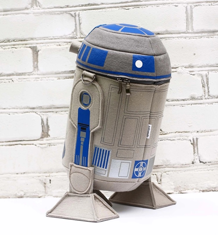 Ebben a kannában pont üzemanyagot nem tartanak 2