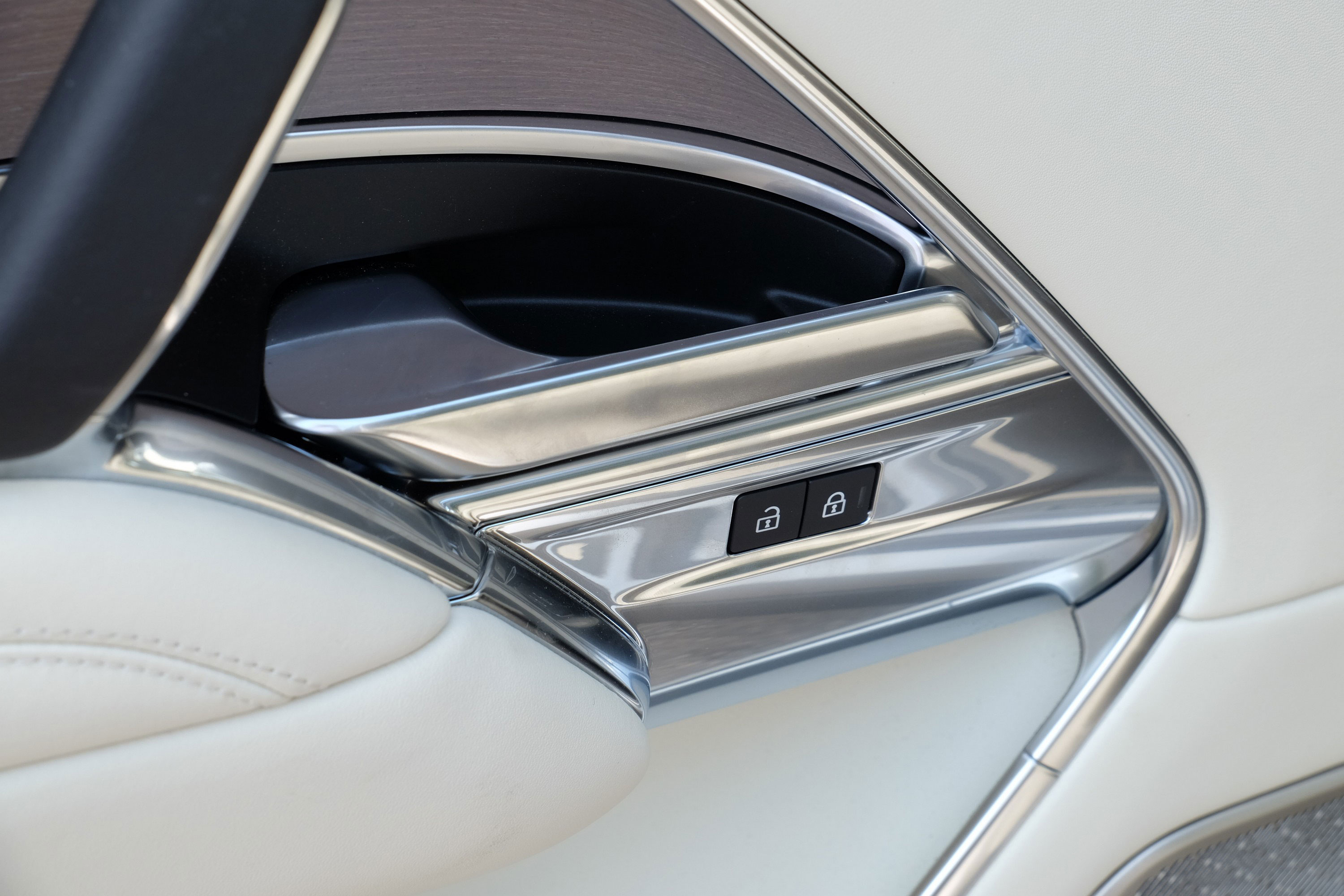 Új király a luxusterepjárók között – Range Rover teszt 19