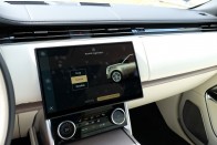 Új király a luxusterepjárók között – Range Rover teszt 85