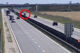 Úgy hajtanak szembe a forgalommal a magyar autósok, mintha kötelező lenne