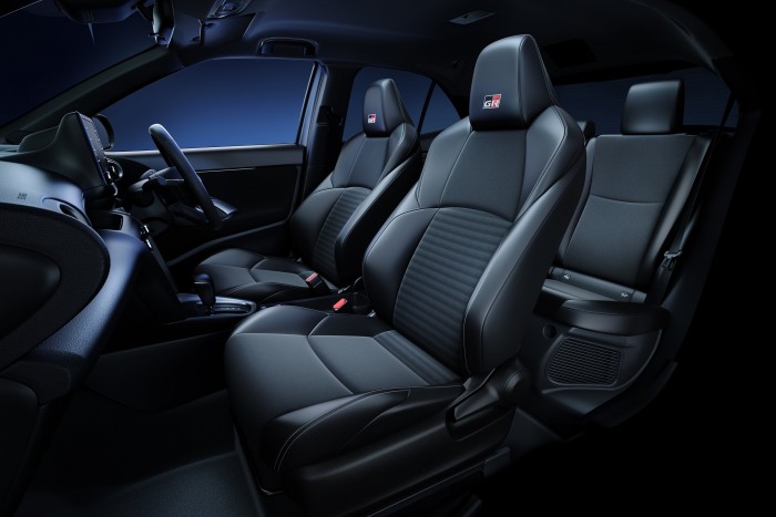 Sportverzió készült a legkisebb Toyota crossoverből 7