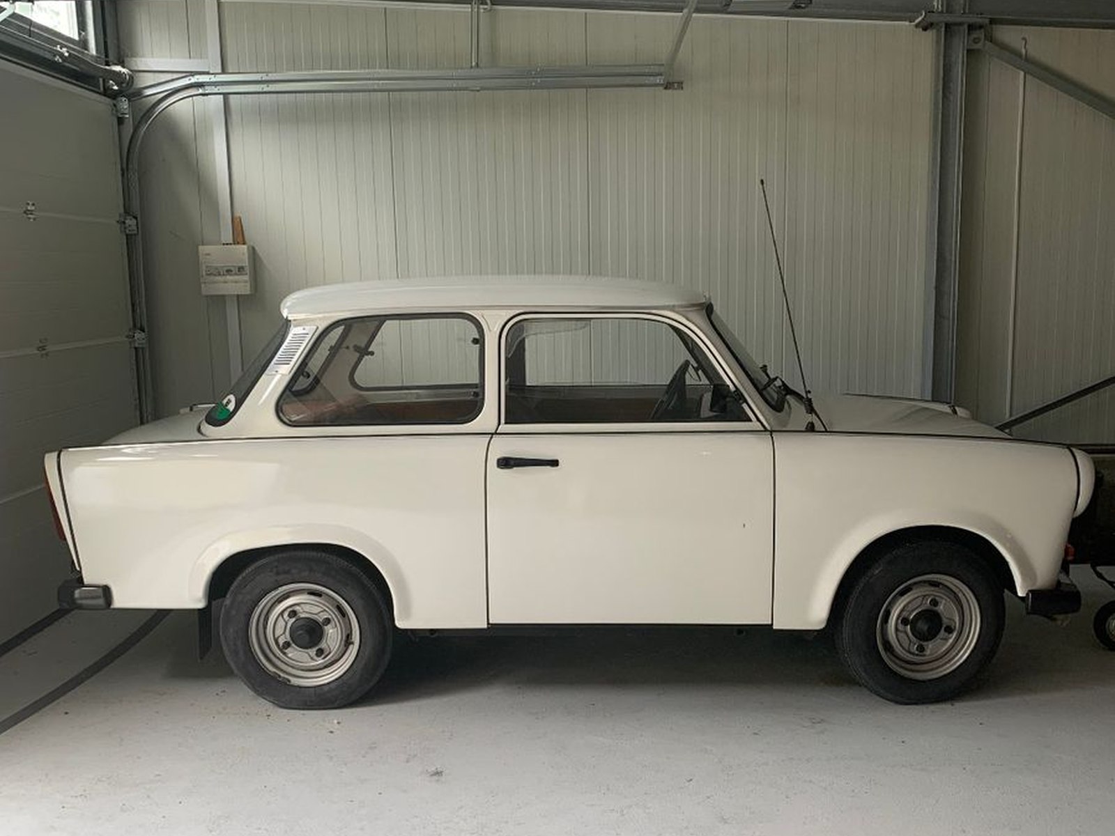 Milliomos vagy, ha akad a garázsodban egy ilyen állapotú Trabant 1