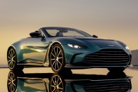 Visszatért az Aston Martin izomkolosszus roadstere 2